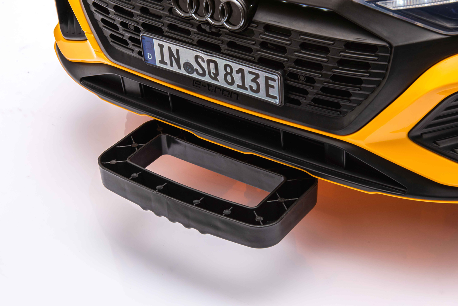 Elektro Kinderfahrzeug Kinder Elektro Auto Audi RS Q8 - lizenziert, 2x 25 Watt, Elektrofahrzeug für Kinder, SUV für Kinder