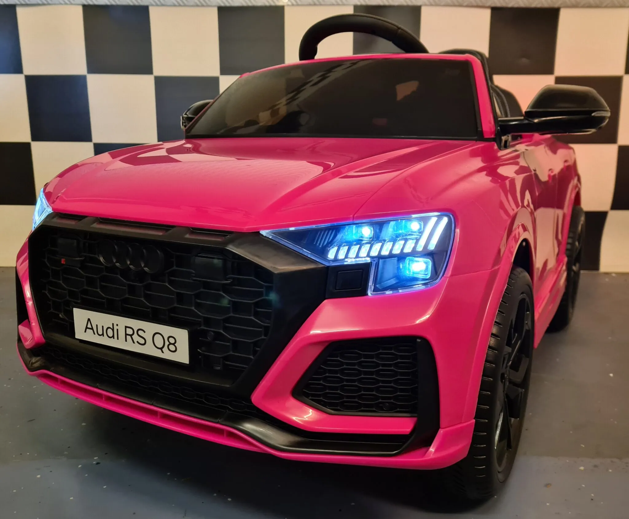 Elektrofahrzeug für Kinder - Kinderfahrzeug Audi Q8, Elektroauto in 3 Farben, Batterie Kinderauto