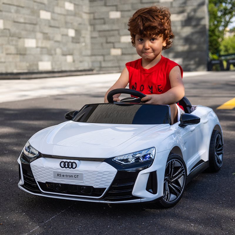Elektro Kinderfahrzeug Audi RS E-Tron GT - Elektroauto für Kinder lizenziert, Elektrofahrzeug für Kinder