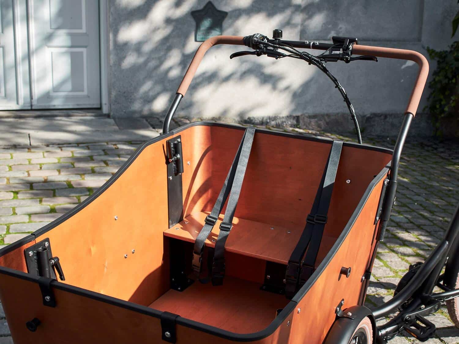 Ebike Transportfahrrad Ultimate Harmony, Elektro Lastenfahrrad große Transportkiste für 4 Kinder inkl. Regenschutz