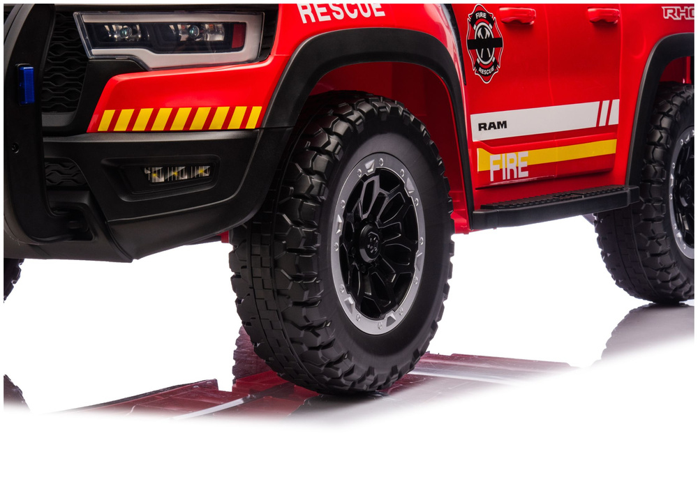Kinder Elektrofahrzeug Fire Rescue, Kinderfahrzeug Feuerwehr RAM ZB629-F, 2-Sitzer Feuerwehrauto Allrad 4x100 Watt