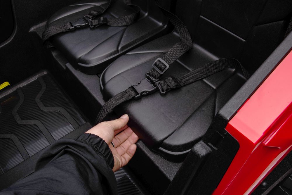 Kinderfahrzeug Elektro-Jeep S618, Elekroauto für Kinder, 2-Sitzer mit Allradantrieb 4x45 Watt