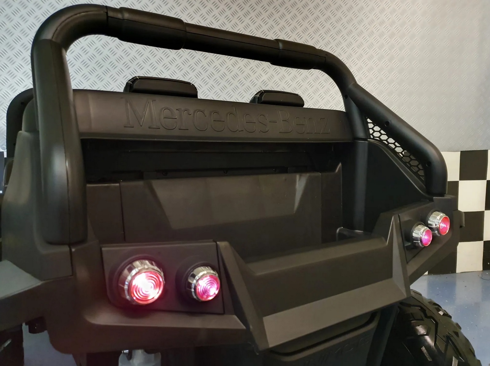 Elektro Kinderauto Mercedes Benz Unimog, Elektrofahrzeug für Kinder, Kinderfahrzeug, Electric Car