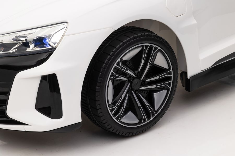 Elektro Kinderauto Audi E-Tron GT, Kinderfahrzeug mit Gaspedal zum Fahren, Elektroauto für Kinder