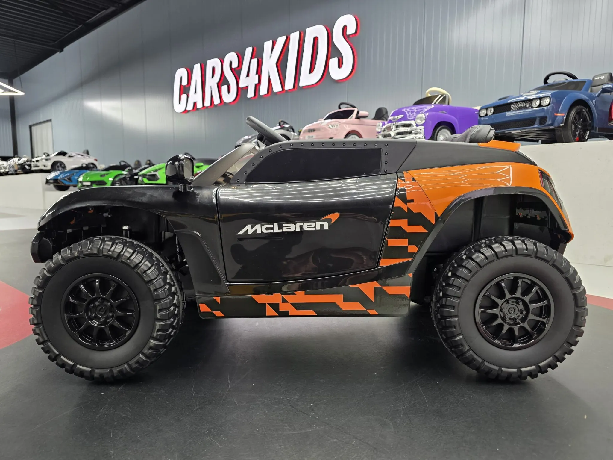 Kinder Elektrofahrzeug McLaren Rally, Mini-Rennwagen, Kinderfahrzeug mit 2x45 Watt