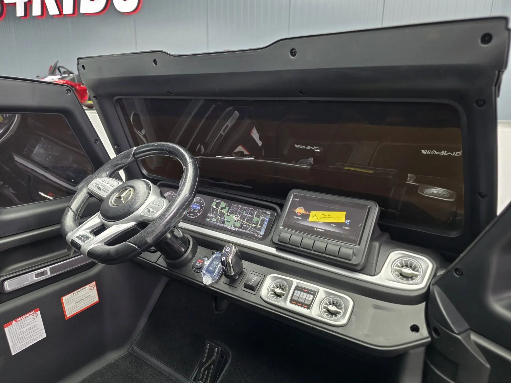 Elektro Kinderauto Mercedes G63 AMG 24 - 2 Sitzer mit 4x200 Watt