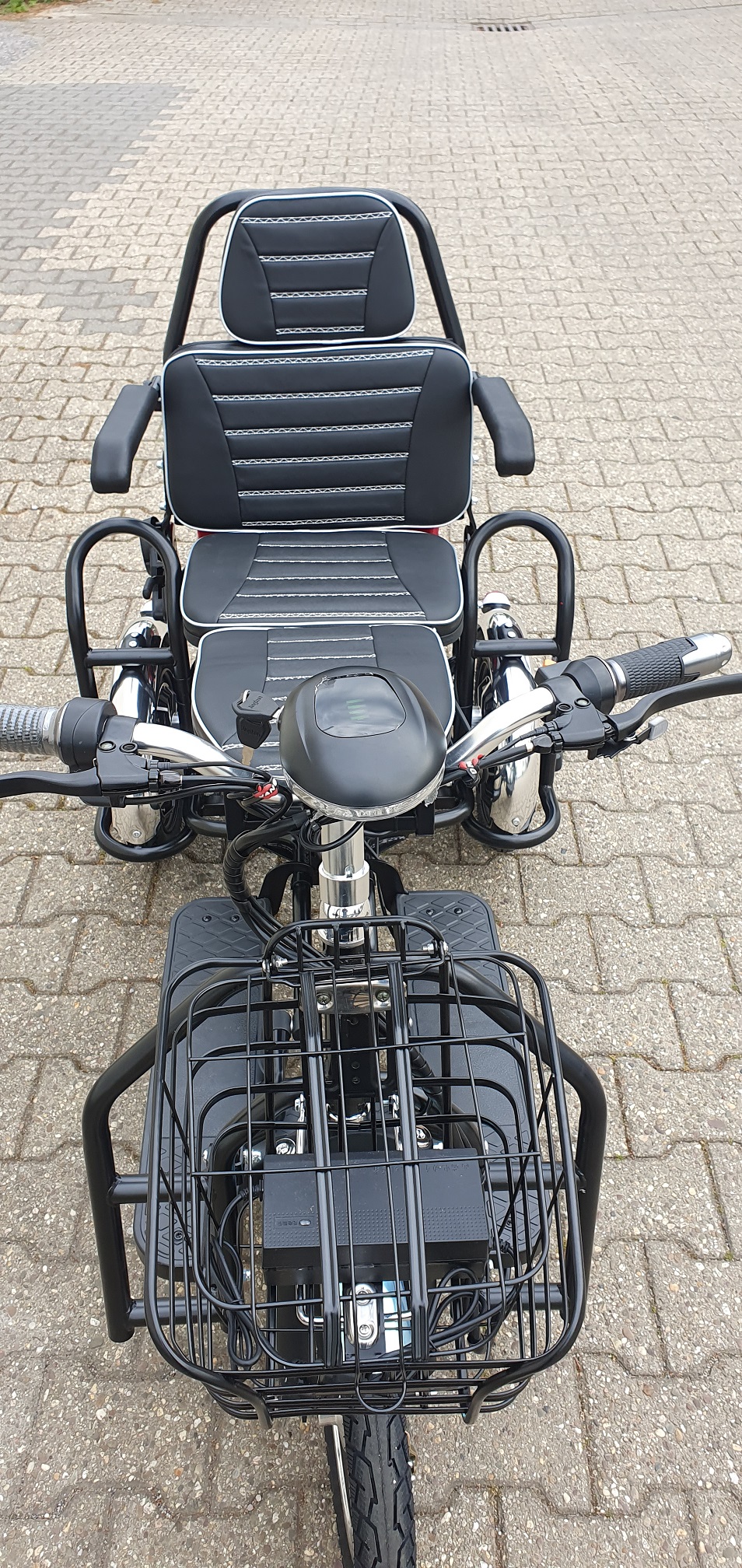 faltbares 3 Rad Seniorenmobil für Zwei, Doppelsitzer Reisemobil, Zweisitzer Mobilitätshilfe, DUO Dreirad-Scooter bis 25 km/h