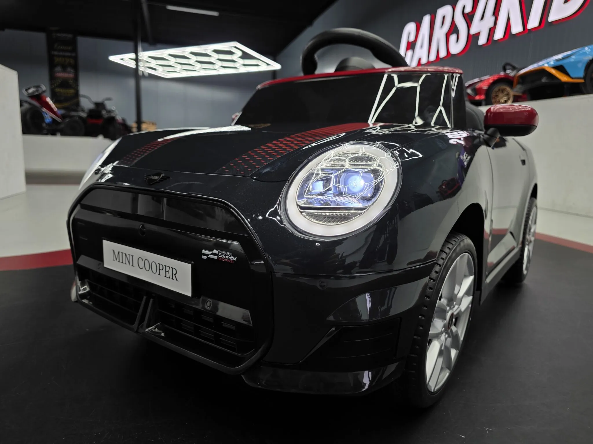 Elektro Kinderfahrzeug Mini Cooper - Kinderauto mit 2x35 Watt