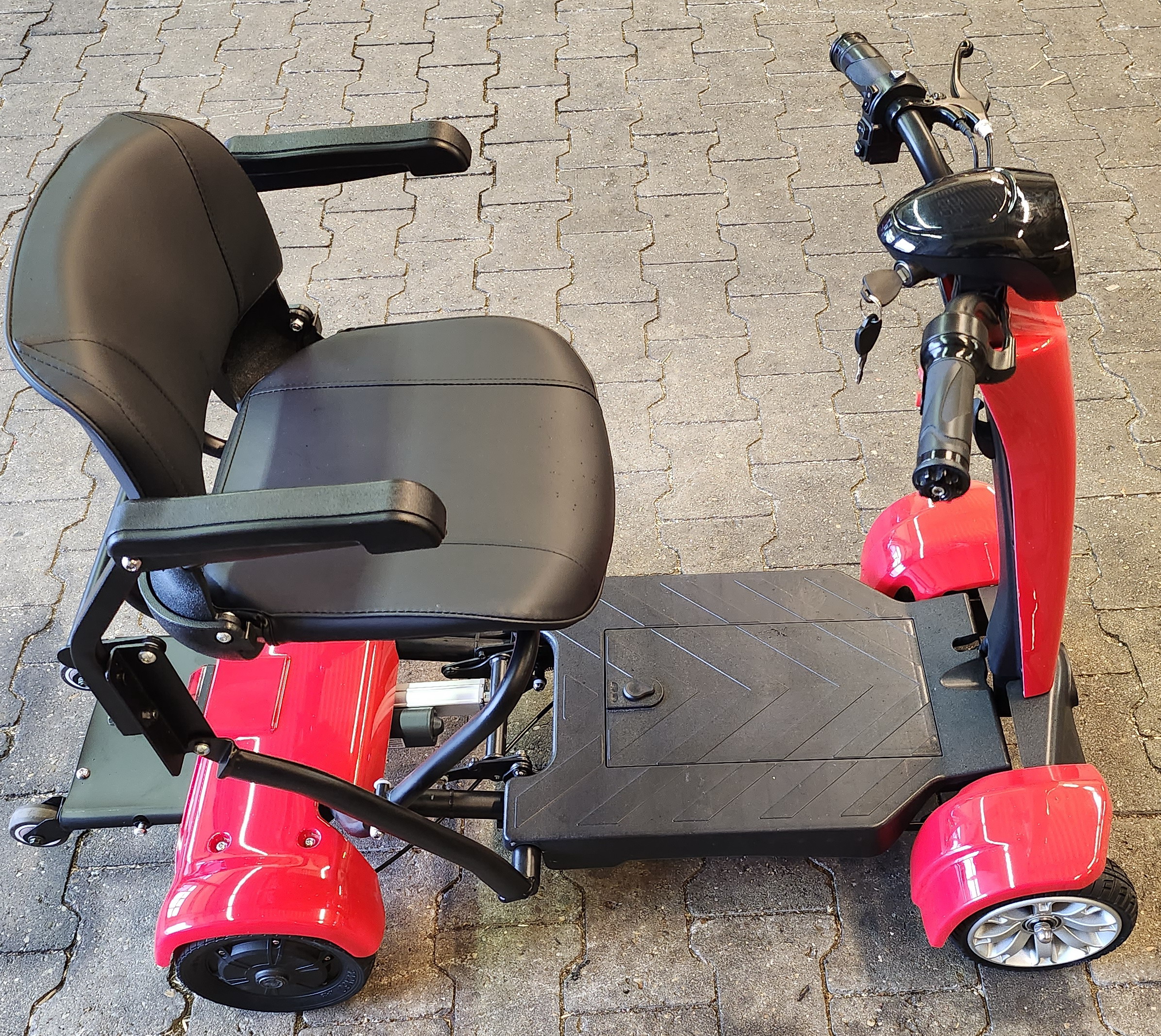Selbstfaltbares 4 Rad Seniorenmobil Lisa 4, Mobilitätshilfe, Dreirad-Scooter bis 15 km/h, Reisemobil automatisch faltbar