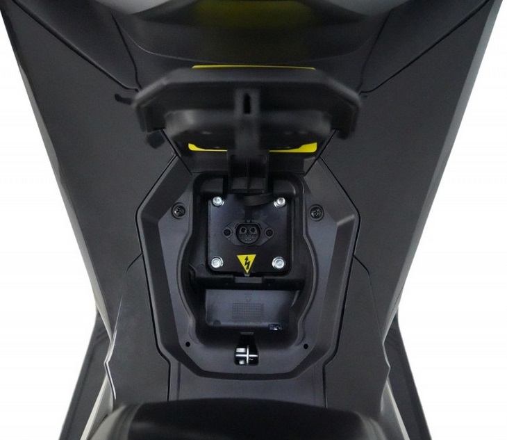 Elektromotorrad 2-Rad E-Roller Mars, Elektro-Motorrad bis 100 km/h und 6000 Watt