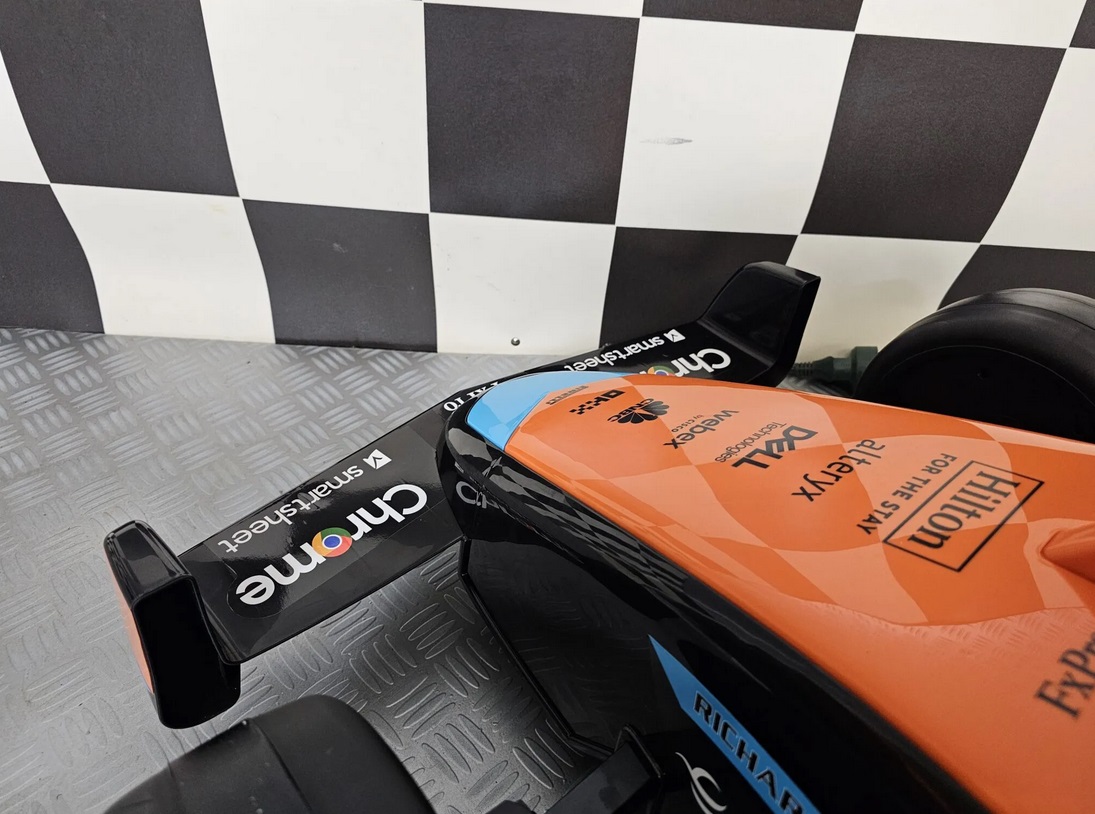 Elektrokinderfahrzeug McLaren Formel 1 Elektro Kinderauto mit 2x25 Watt, Elektro-Rennauto für Kinder