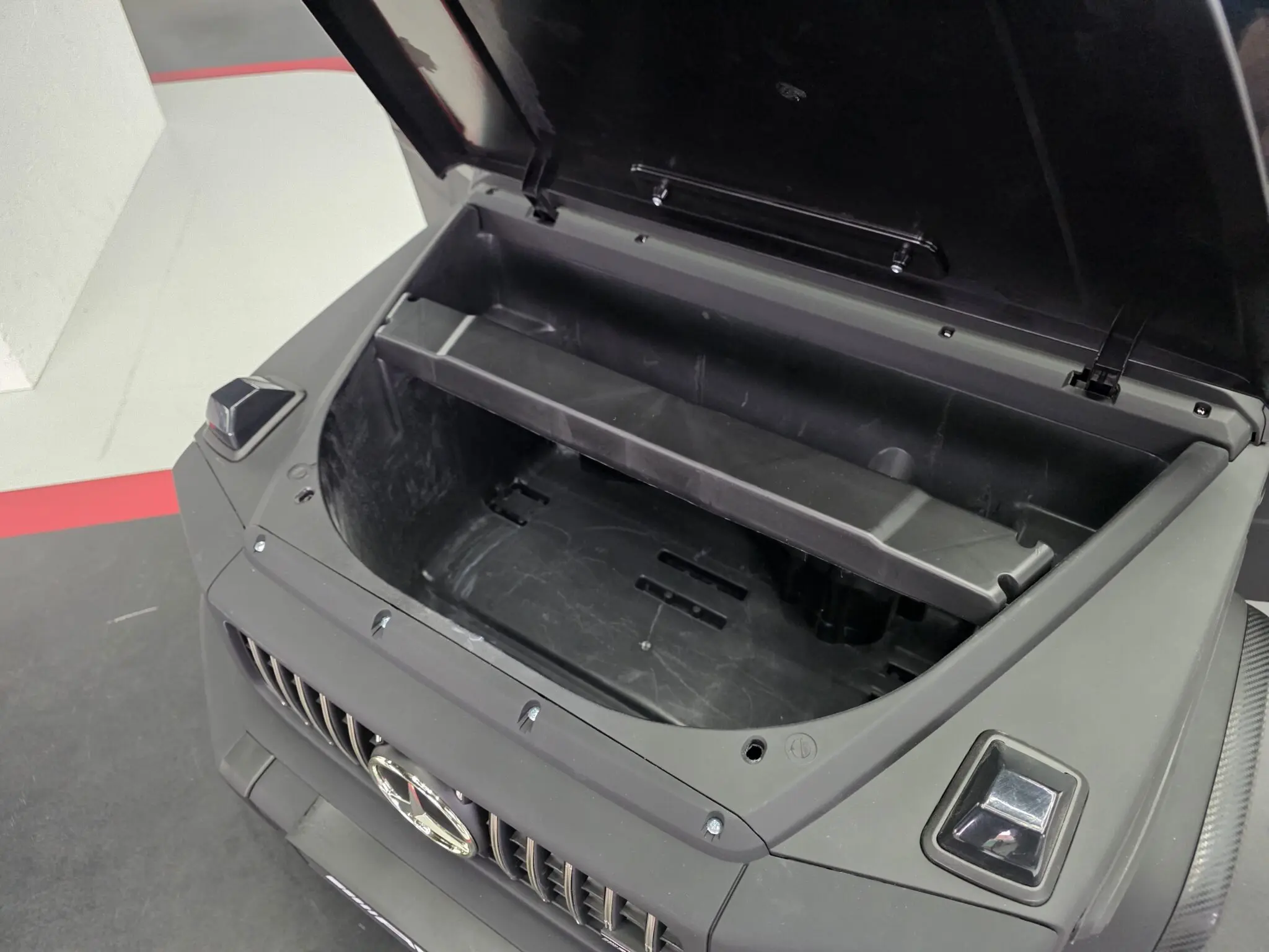 Elektro Kinderauto Mercedes G63 AMG 24 - 2 Sitzer mit 4x200 Watt