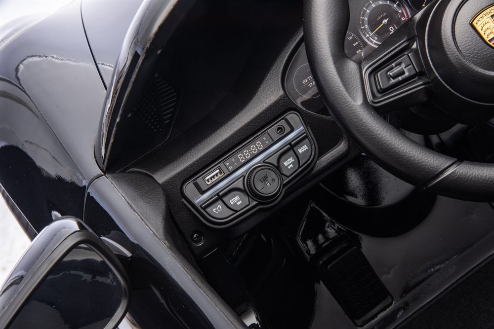 Kinderfahrzeug Porsche Spyder 911 GT3 2 Sitzer, 2 starke Elektromotoren bis 8 km/h