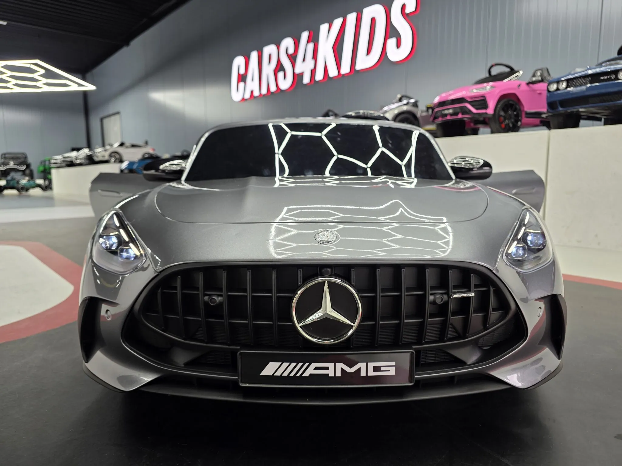 Kinderfahrzeug elektrischer Mercedes GT63 2-Sitzer, 4 x 200 Watt Allrad, Elektrokinderauto
