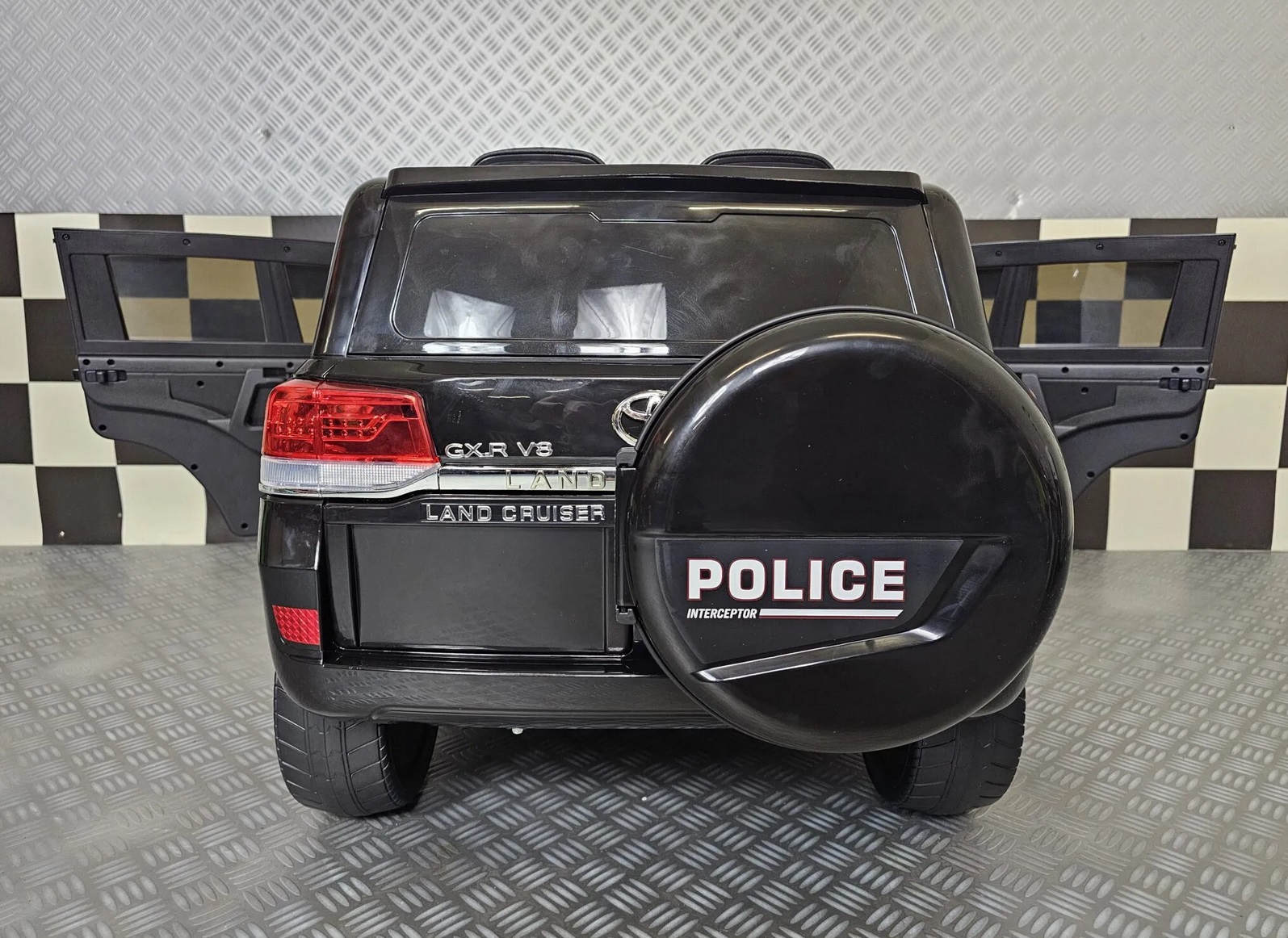 Elektrisches Kinderfahrzeug Toyota Land Cruiser Polizei 24Volt, 130 Watt Allrad, Polizeiauto für Kinder