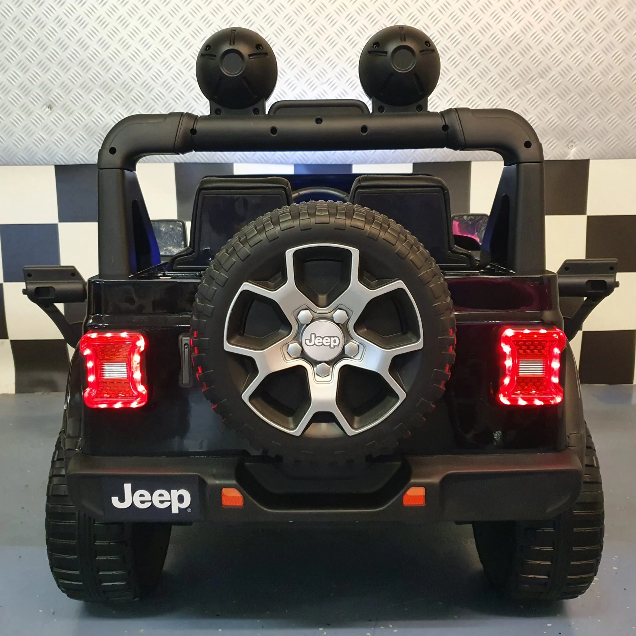 Elektro Kinderauto Jeep Wrangler Rubicon Allrad, 4x35 Watt, Elektro-Kinderfahrzeug