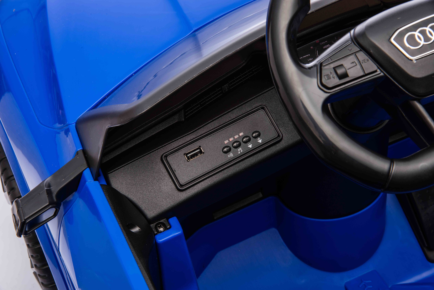 Elektro Kinderfahrzeug Kinder Elektro Auto Audi RS Q8 - lizenziert, 2x 25 Watt, Elektrofahrzeug für Kinder, SUV für Kinder