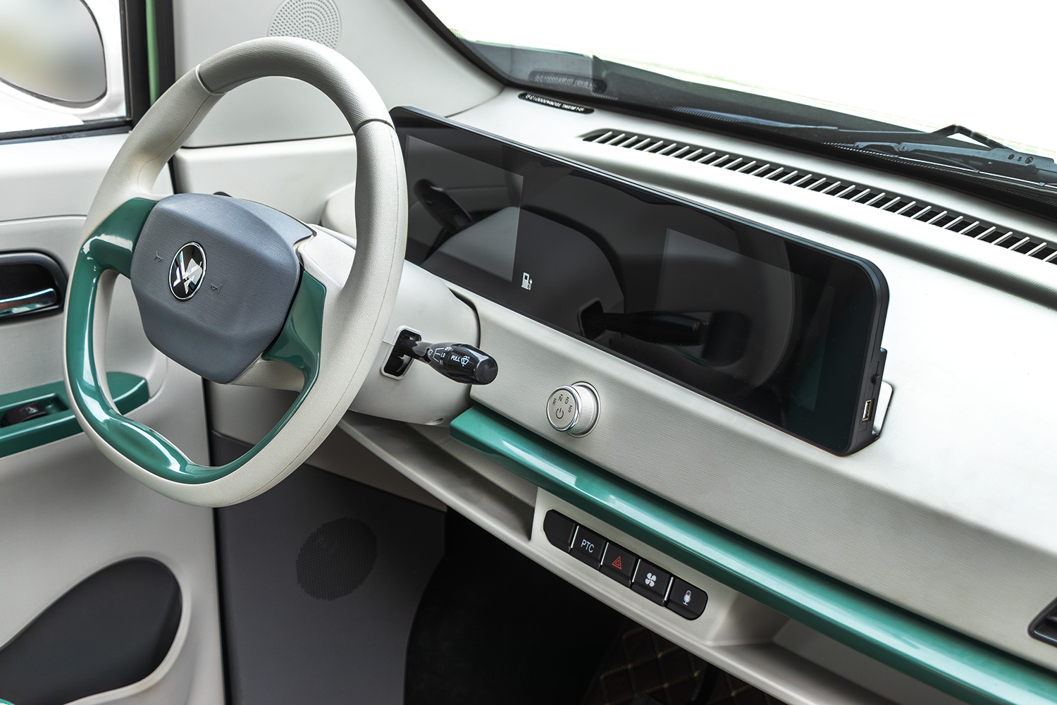 EEC Elektroauto Geco Star 6000 Watt inkl. 72V 105Ah LiFePO4 - Seniorenfahrzeug, Elektrofahrzeug bis 65 km/h