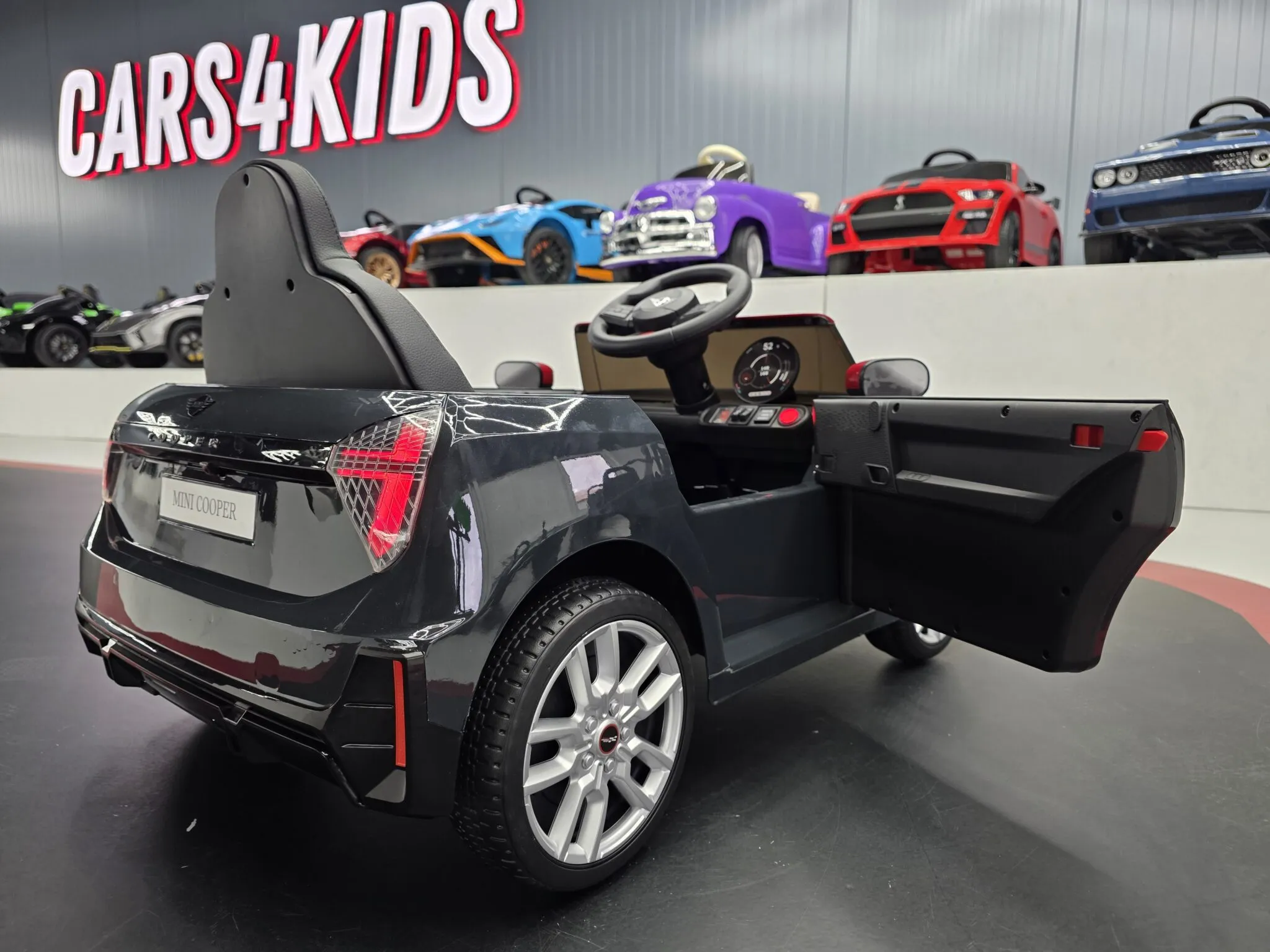 Elektro Kinderfahrzeug Mini Cooper - Kinderauto mit 2x35 Watt