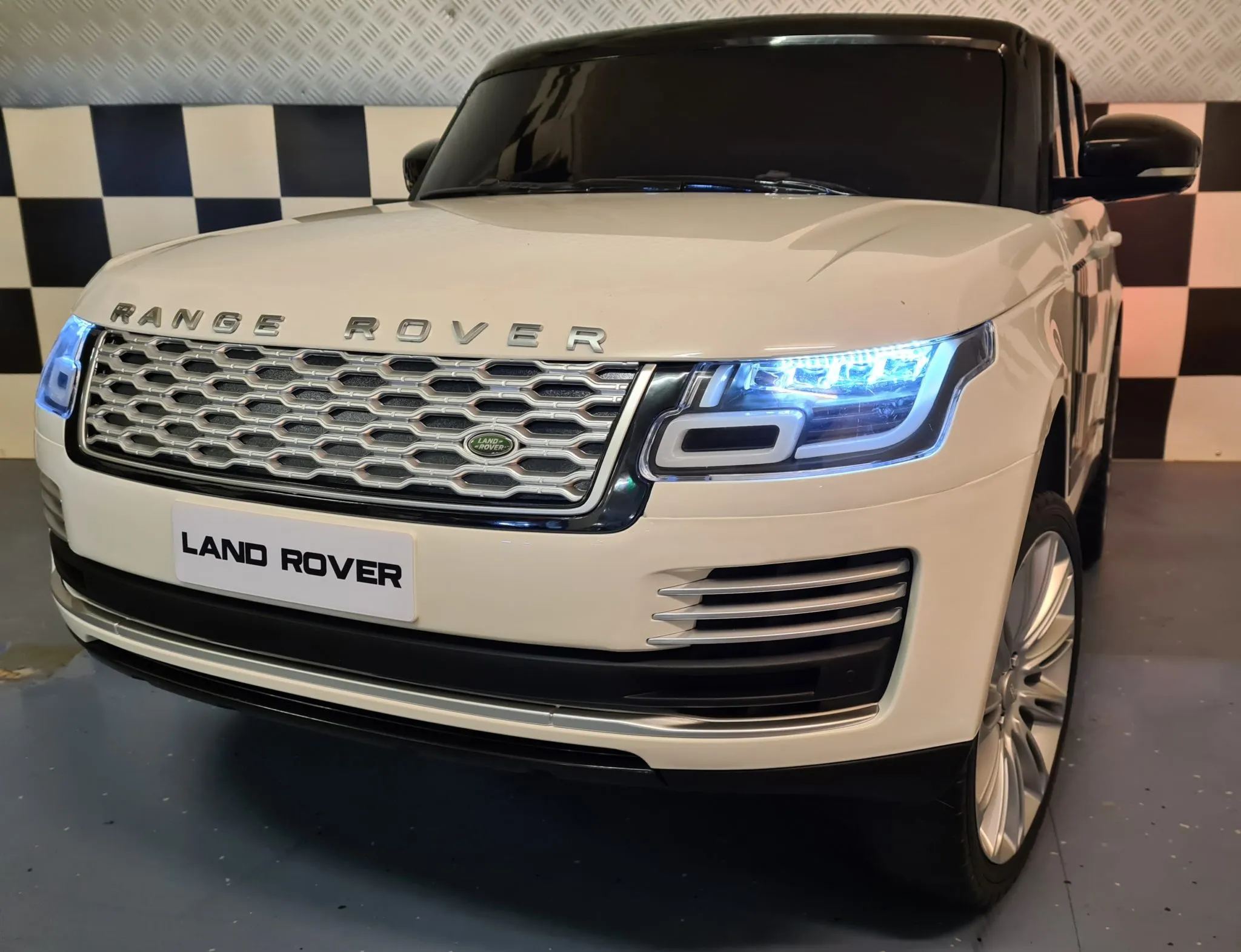 Elektro Kinderauto 2-Sitzer Range Rover 4x4 lizenziert - Elektrokinderfahrzeug