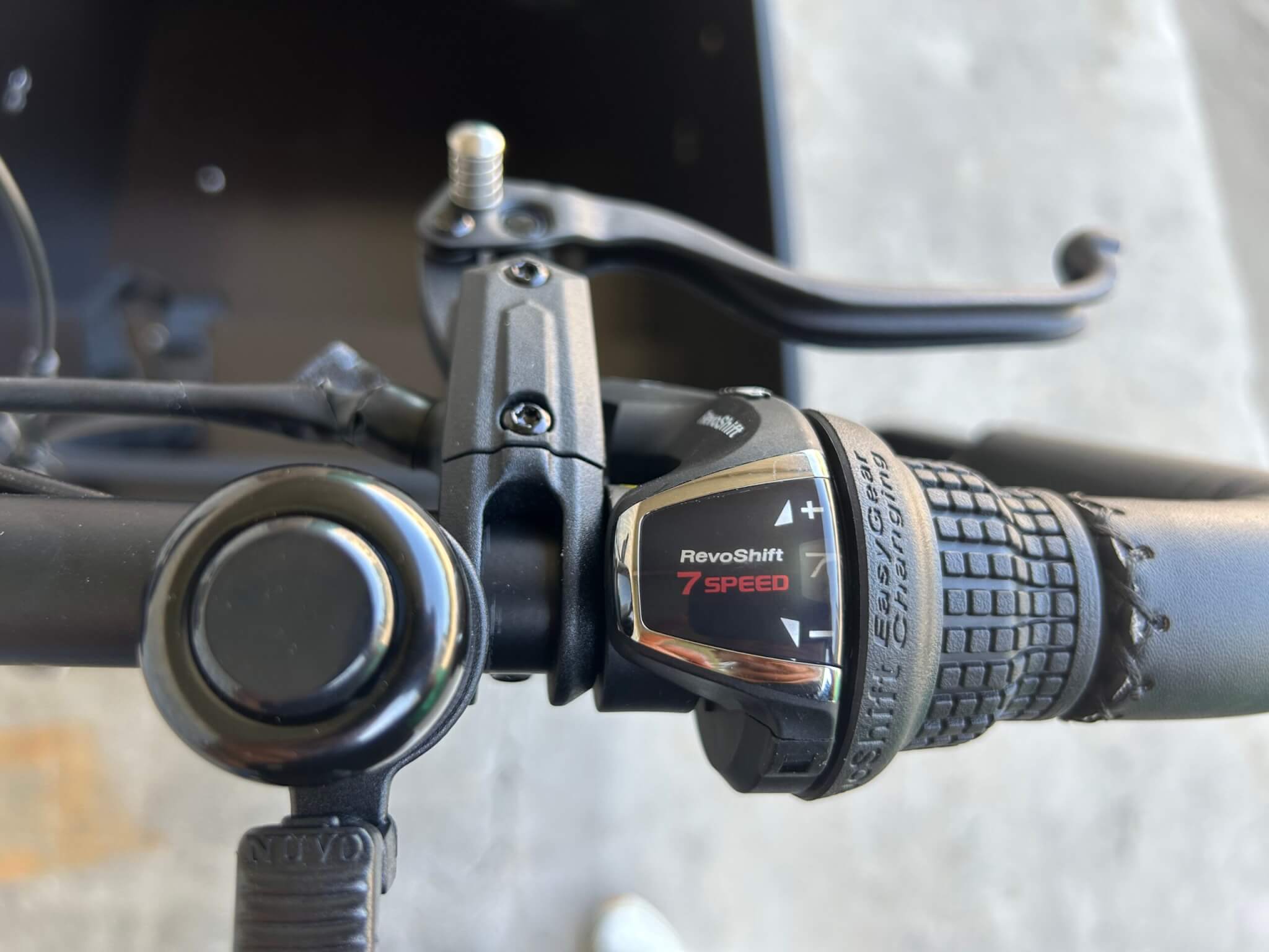 Ebike Transportfahrrad Ultimate Curve Mittelmotor, Elektro Lastenfahrrad große Transportkiste für 4 Kinder inkl. Regenschutz