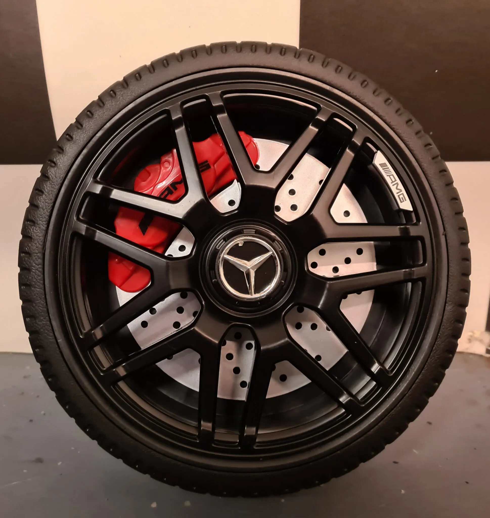 Elektro Kinderauto Mercedes Benz GLC63, Kinderfahrzeug 4x25 Watt Allrad, Elektrisches Kinderfahrzeug