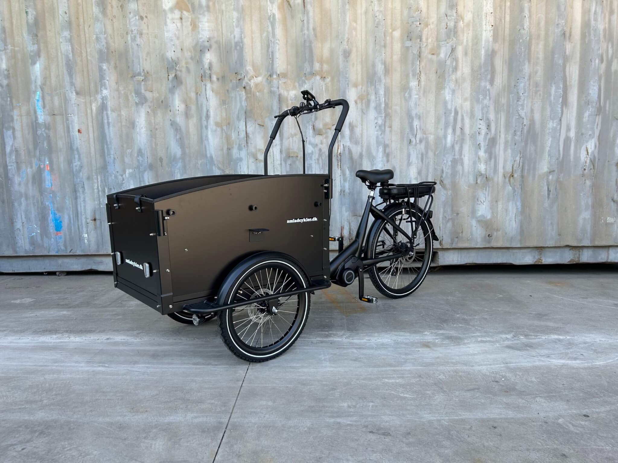 Ebike Transportfahrrad Ultimate Curve Mittelmotor, Elektro Lastenfahrrad große Transportkiste für 4 Kinder inkl. Regenschutz