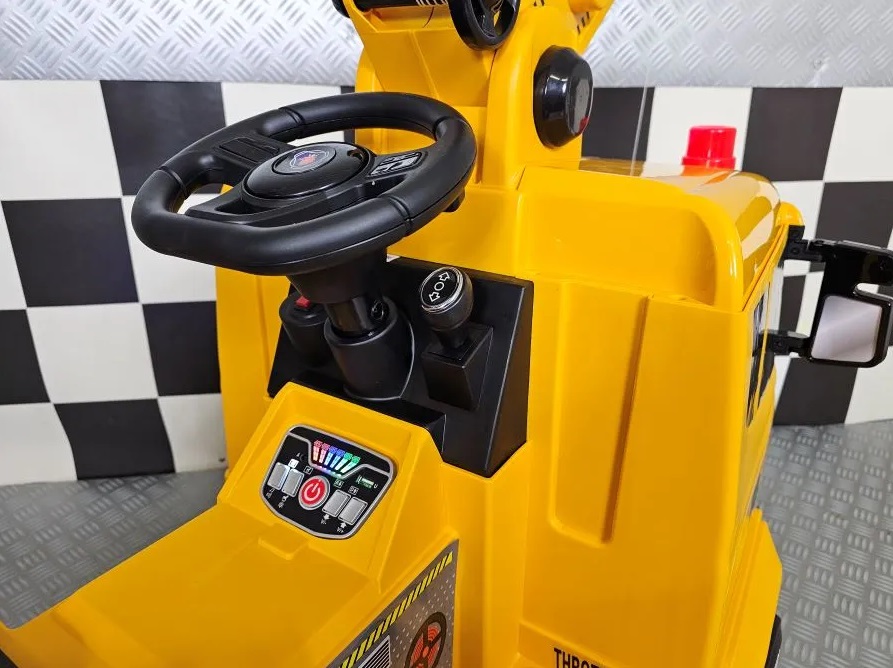 Elektro Kinderfahrzeug Kranauto Feuerwehr, Kranwagen mit Allrad, Einsatzfahrzeug mit Kranarm, Kinder-LKW mit Kranarm