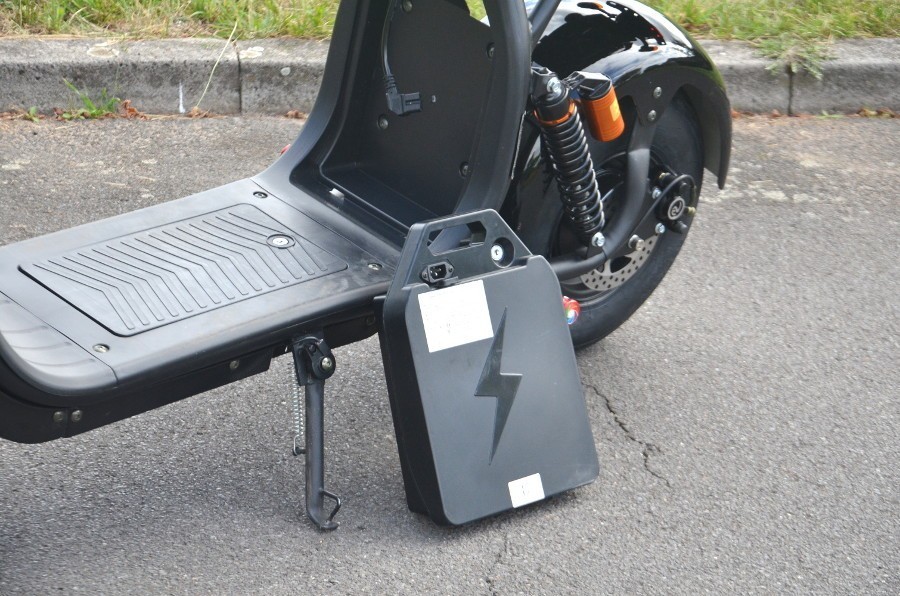 COCO Chopper CP-1.0 Elektroroller, Elektroscooter, 1500 Watt, E-Scooter, 2 Rad Roller im Chopper Style
