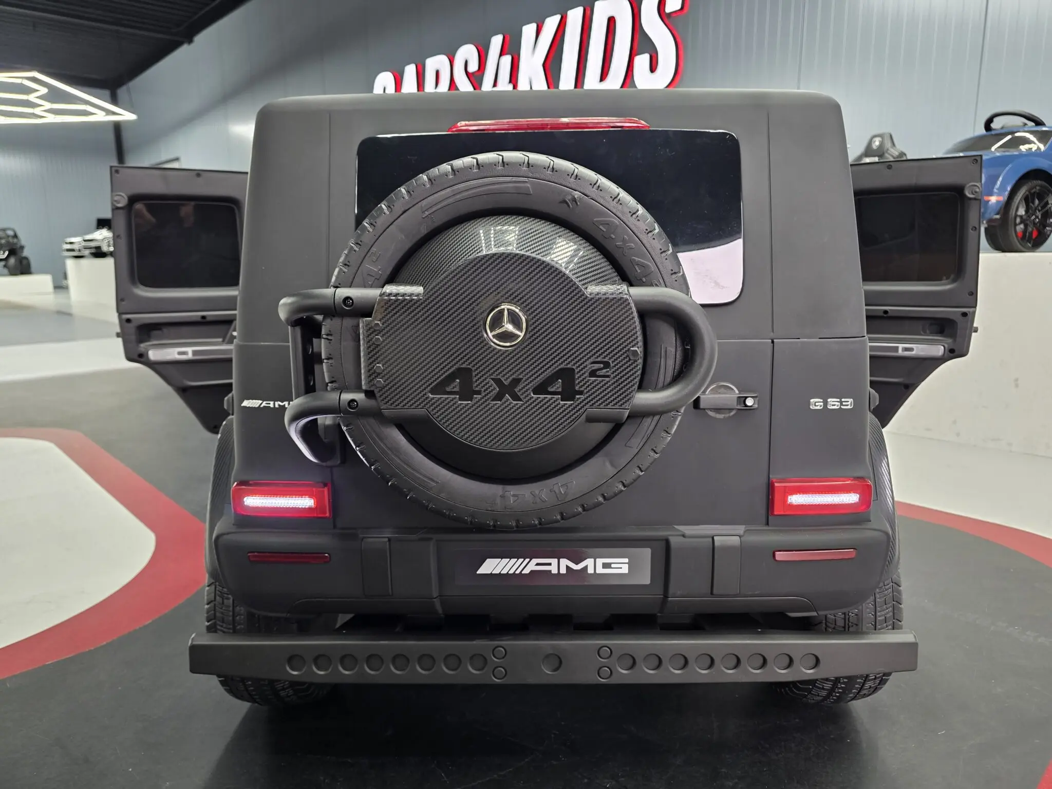 Elektro Kinderauto Mercedes G63 AMG 24 - 2 Sitzer mit 4x200 Watt