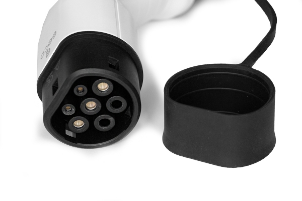Ladekabel für Elektroauto - Geco Ladegerät Typ 2 3,6 kW 230V 16A mit SchuKo-Stecker inkl. Kabelcase