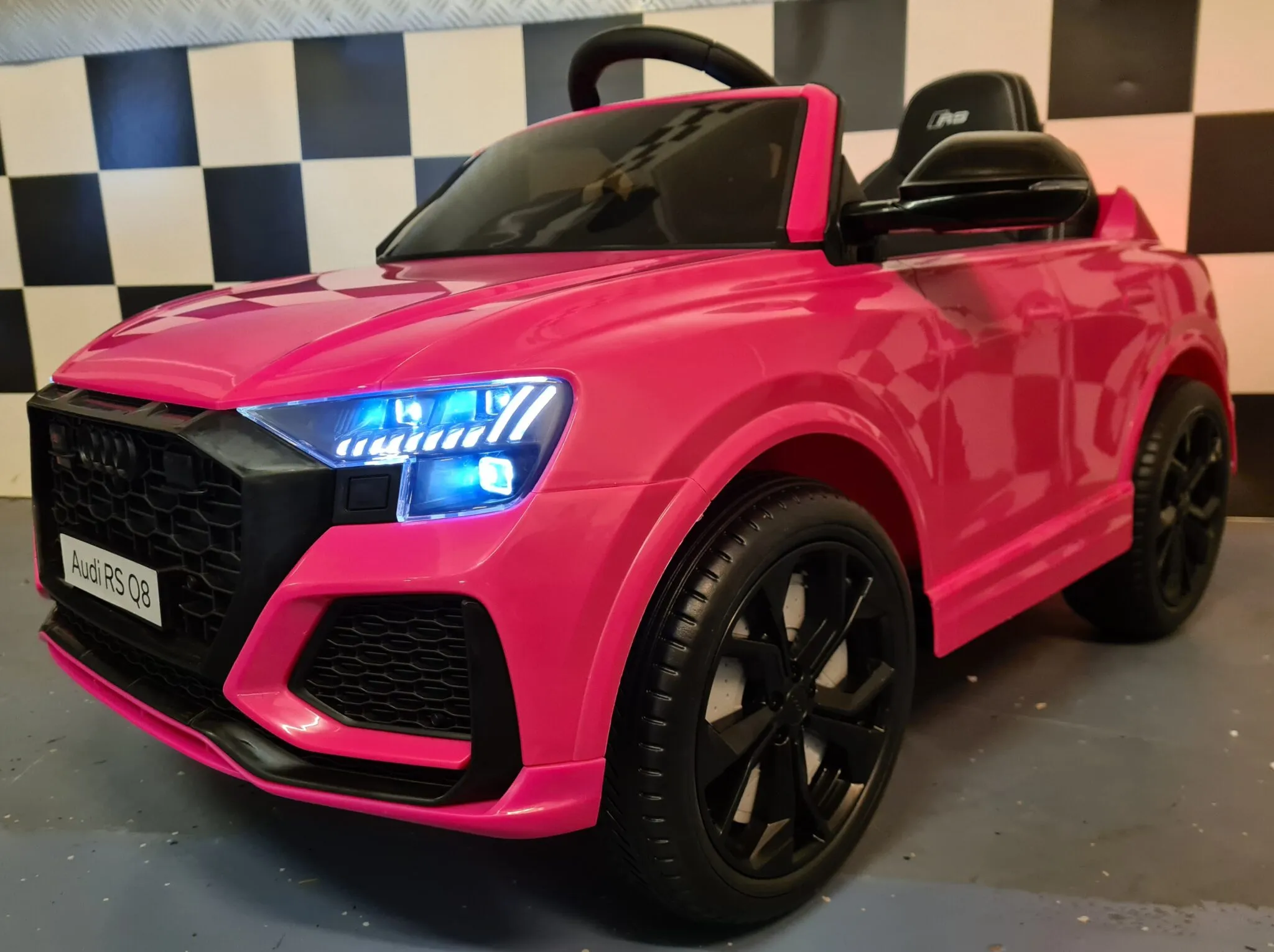 Elektrofahrzeug für Kinder - Kinderfahrzeug Audi Q8, Elektroauto in 3 Farben, Batterie Kinderauto