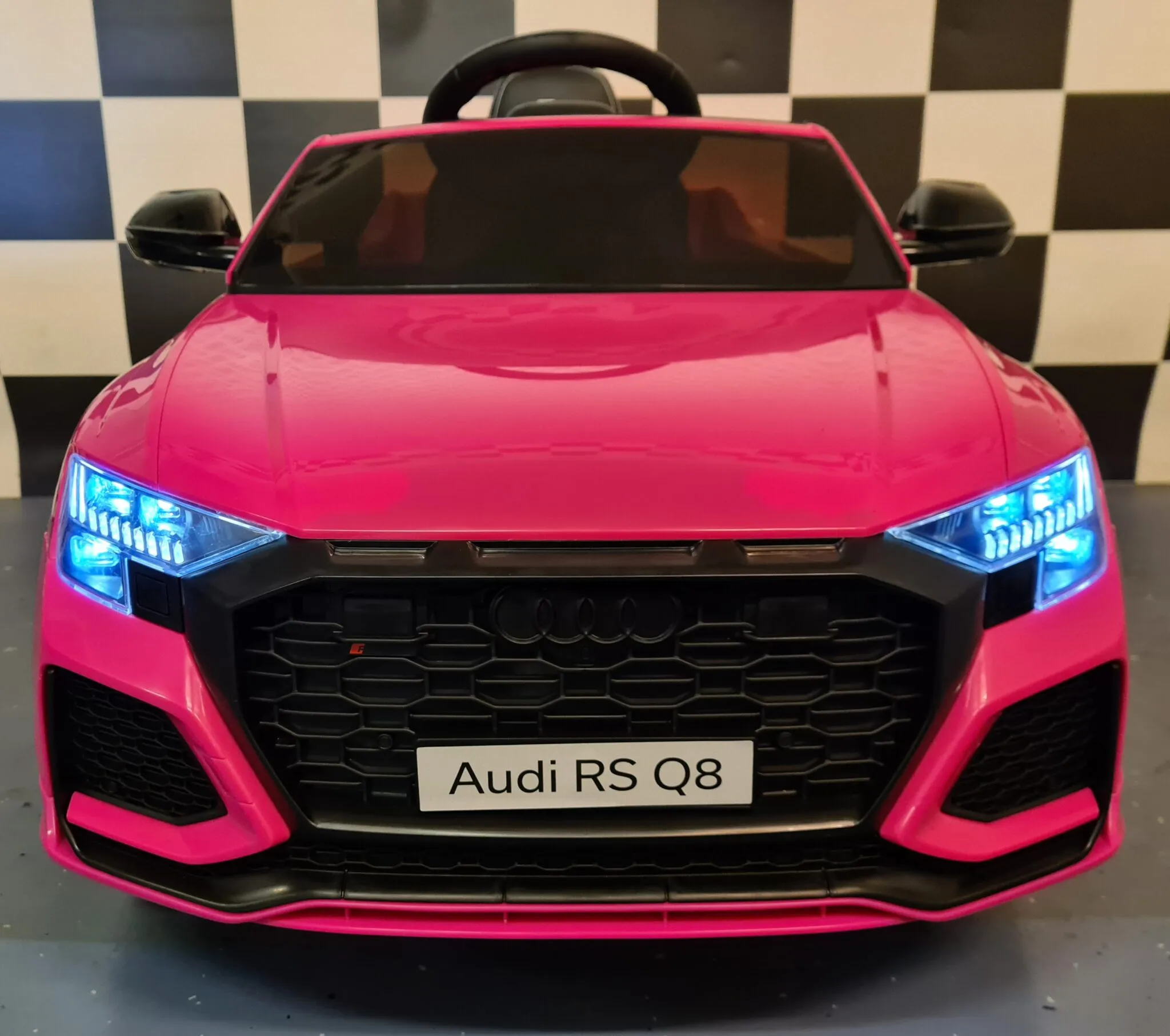 Elektrofahrzeug für Kinder - Kinderfahrzeug Audi Q8, Elektroauto in 3 Farben, Batterie Kinderauto