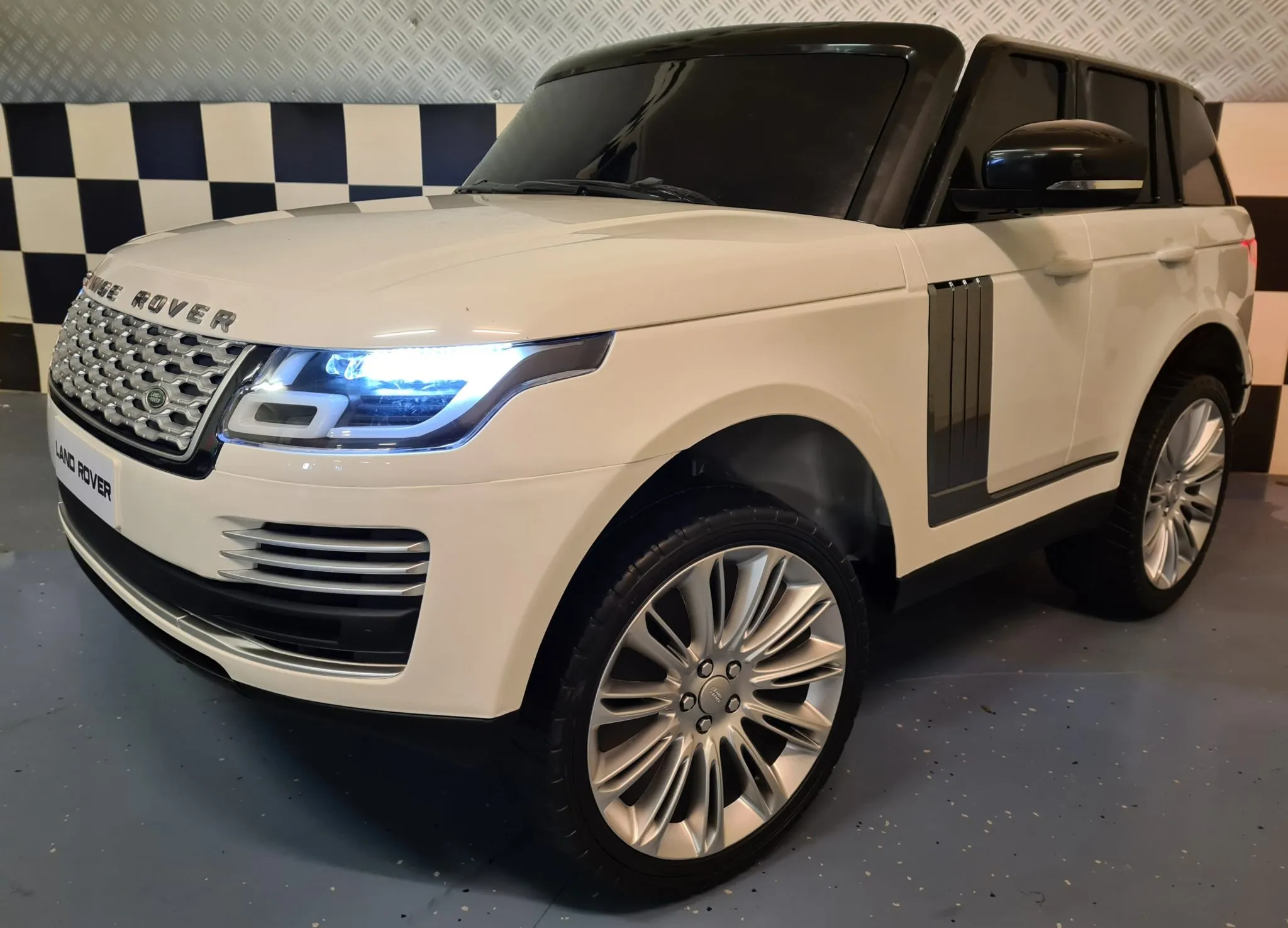 Elektro Kinderauto 2-Sitzer Range Rover 4x4 lizenziert - Elektrokinderfahrzeug