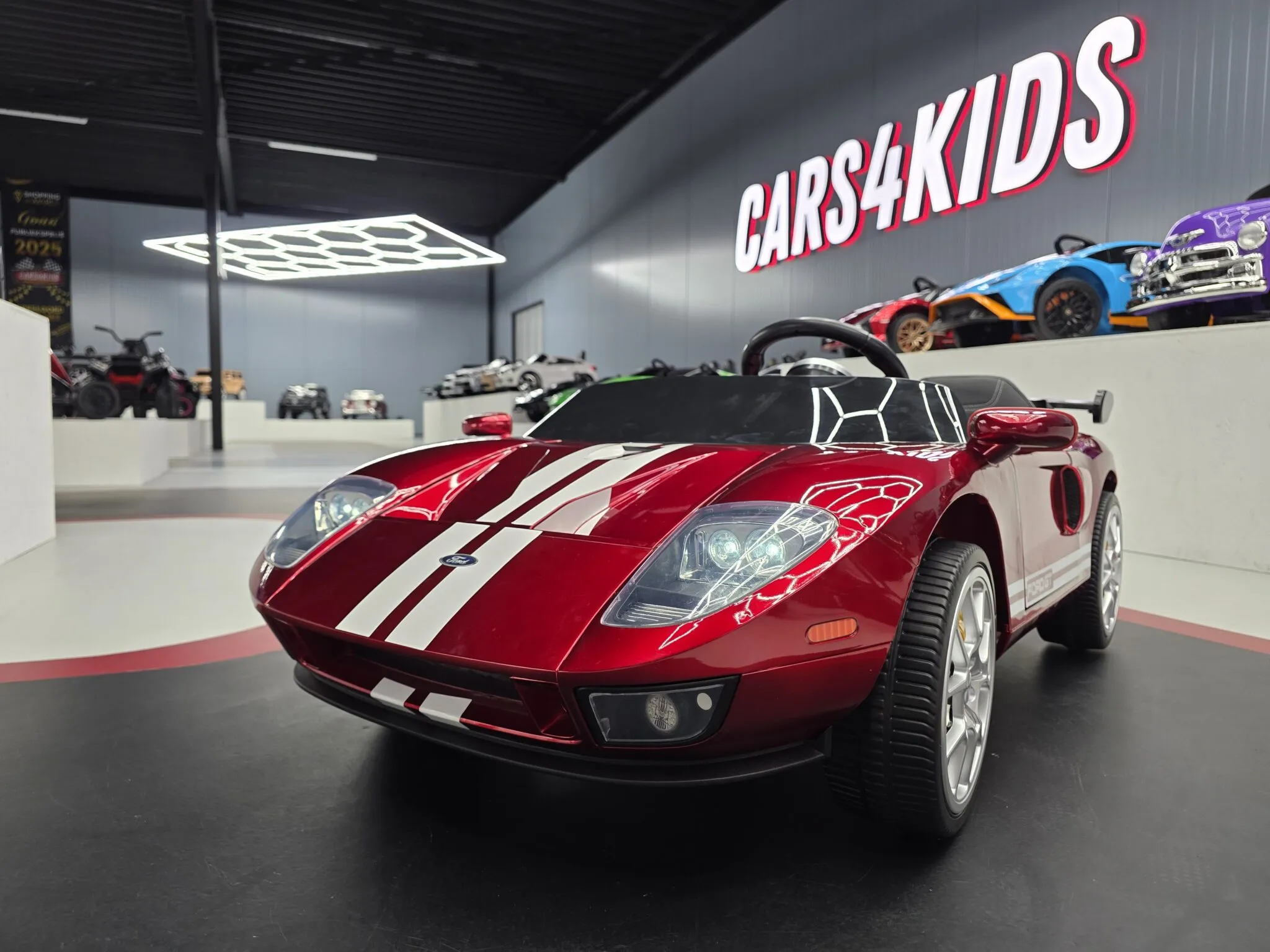 Elektro Kinderfahrzeug Ford GT 2-Sitzer - Kinderauto mit 4x80 Watt und bis zu 8 km/h