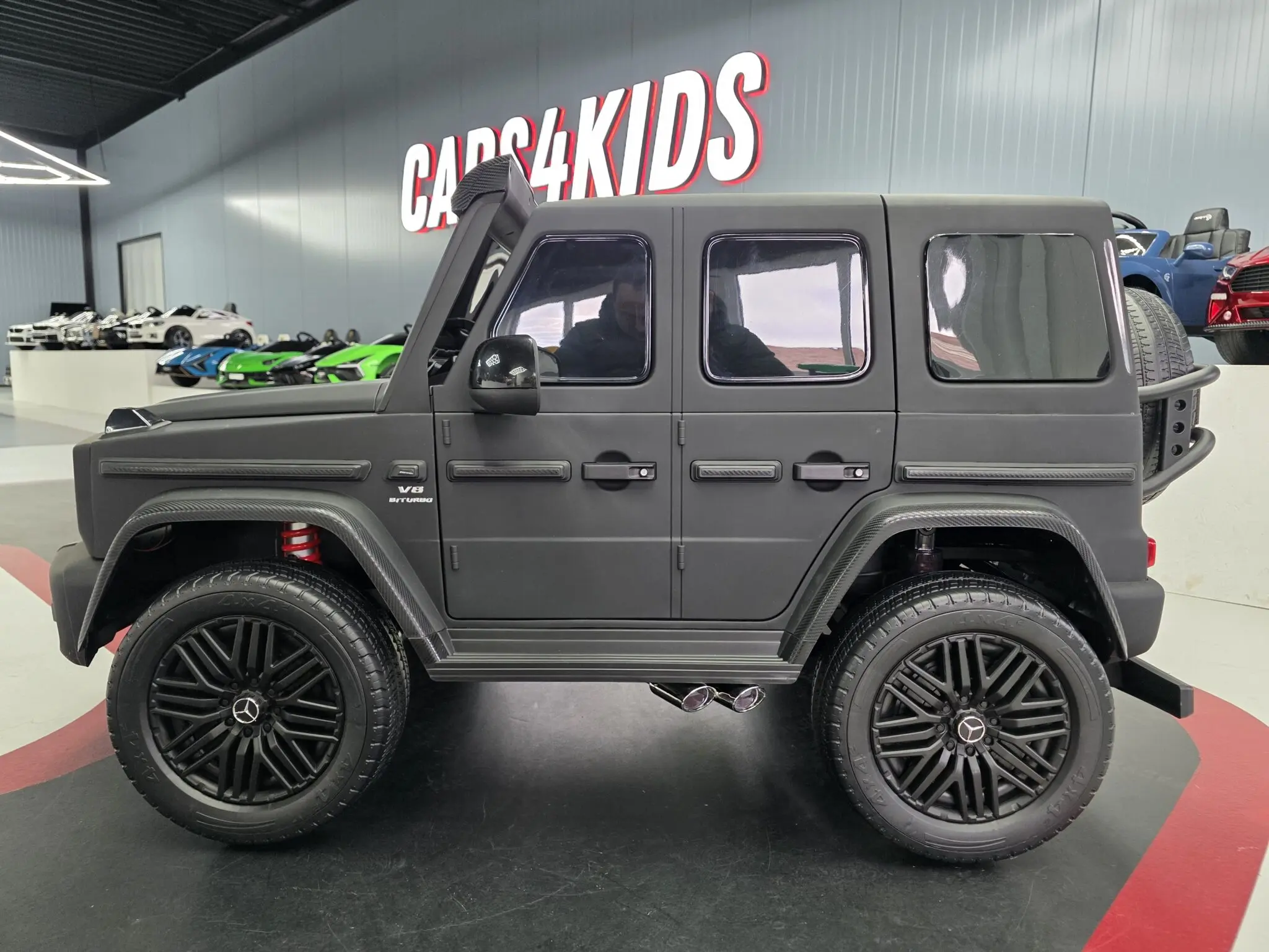 Elektro Kinderauto Mercedes G63 AMG 24 - 2 Sitzer mit 4x200 Watt