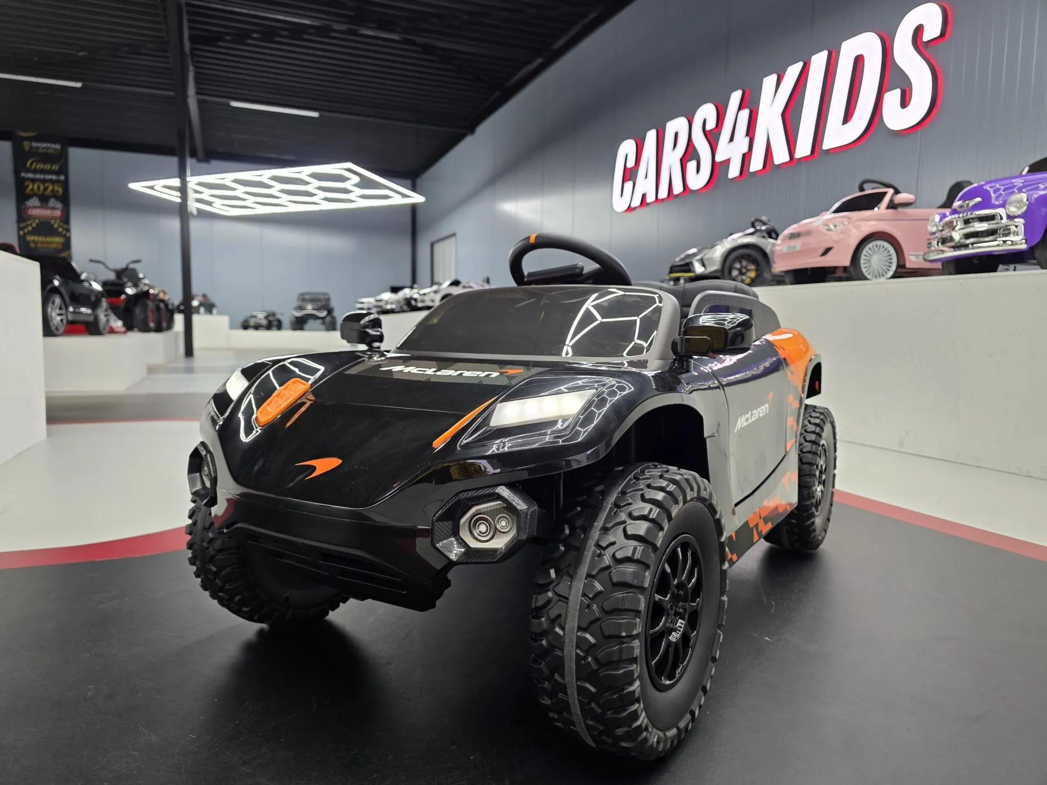Kinder Elektrofahrzeug McLaren Rally, Mini-Rennwagen, Kinderfahrzeug mit 2x45 Watt