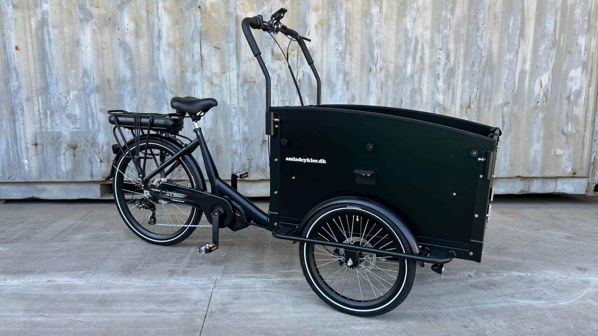 Ebike Transportfahrrad Ultimate Curve Mittelmotor, Elektro Lastenfahrrad große Transportkiste für 4 Kinder inkl. Regenschutz
