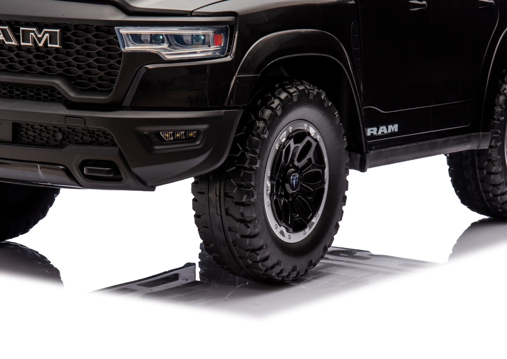 Kinderauto Dodge RAM Truck ZB618, Allrad mit 4x45 Watt und 6 km/h, Kinderfahrzeug SUV - Jeep