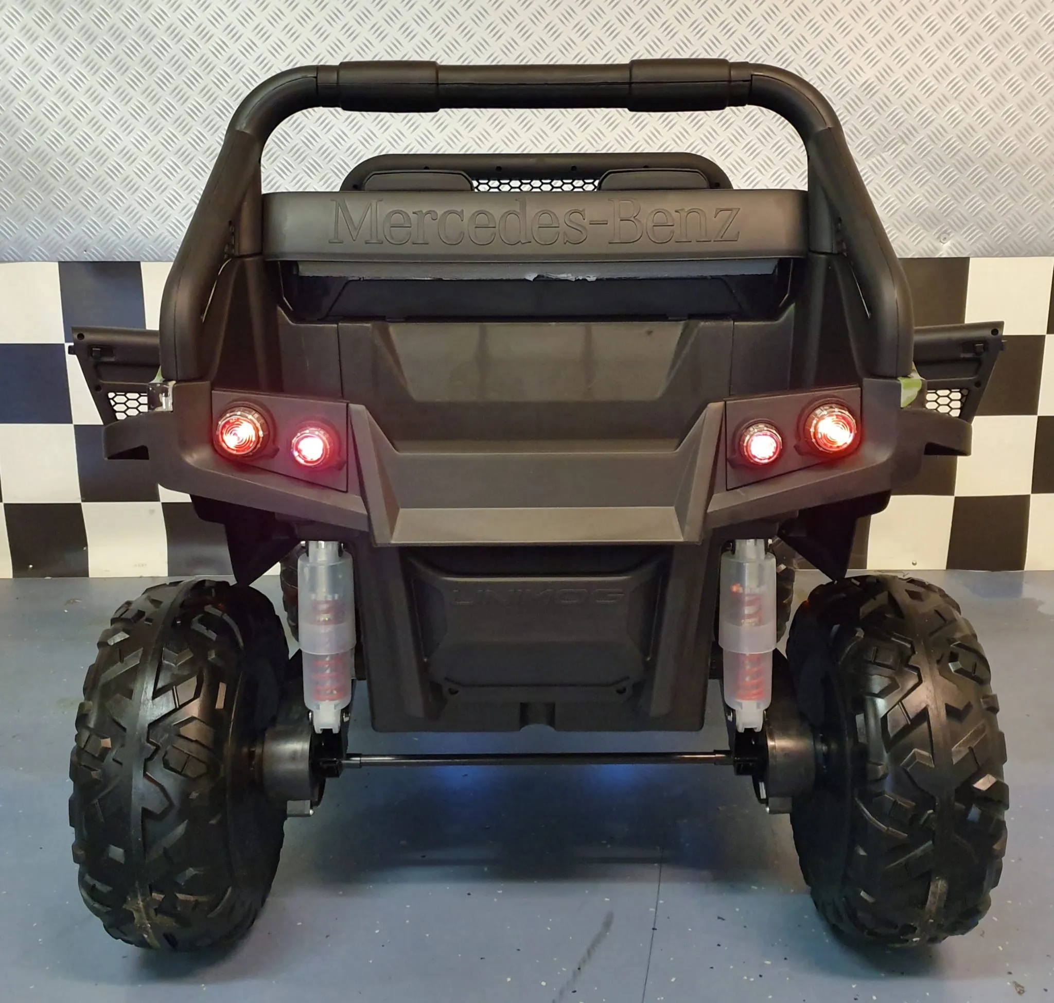 Elektro Kinderauto Mercedes Benz Unimog, Elektrofahrzeug für Kinder, Kinderfahrzeug, Electric Car