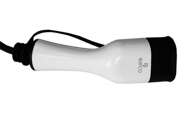 Ladekabel für Elektroauto - Geco Ladegerät Typ 2 3,6 kW 230V 16A mit SchuKo-Stecker inkl. Kabelcase