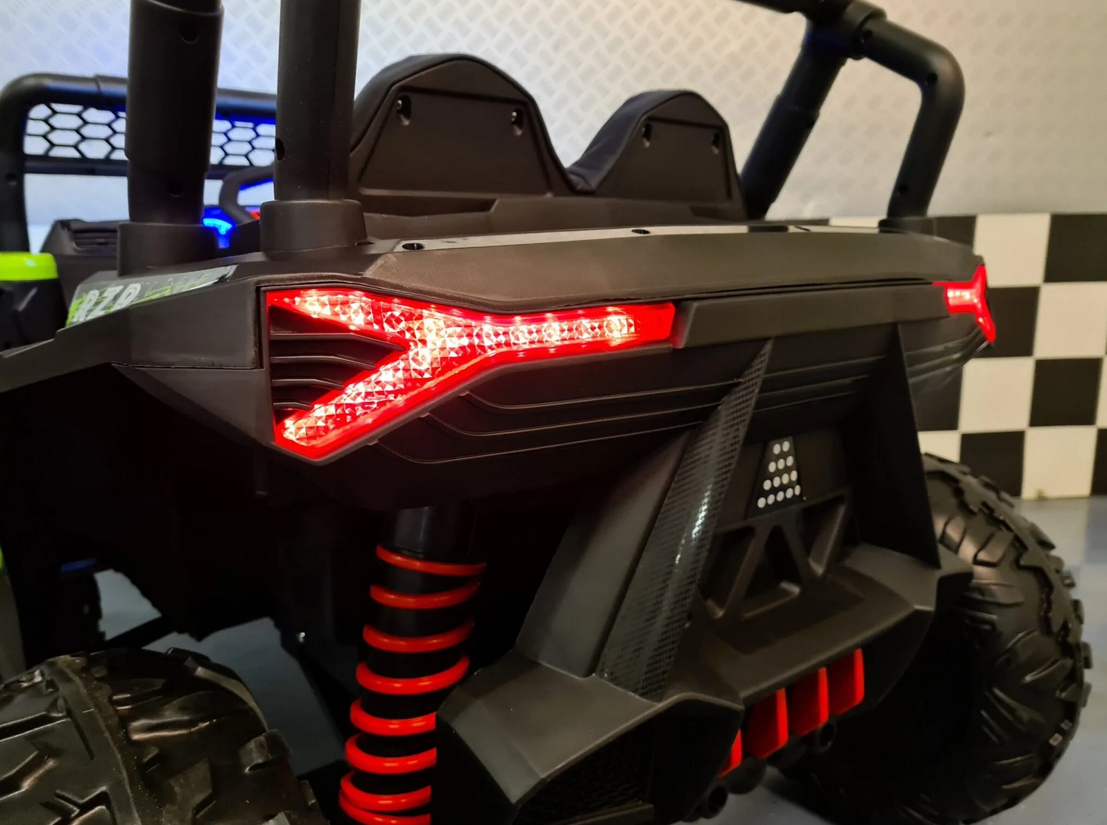 Elektro Kinderauto Kinderbuggy, Elektrobuggy mit 4x35 Watt Allrad, tolle LED-Lichter