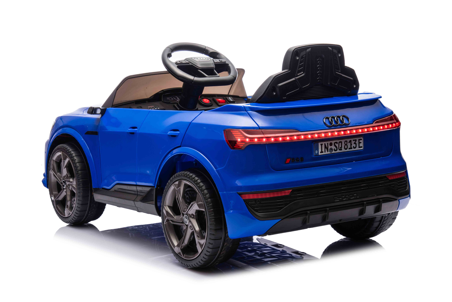 Elektro Kinderfahrzeug Kinder Elektro Auto Audi RS Q8 - lizenziert, 2x 25 Watt, Elektrofahrzeug für Kinder, SUV für Kinder