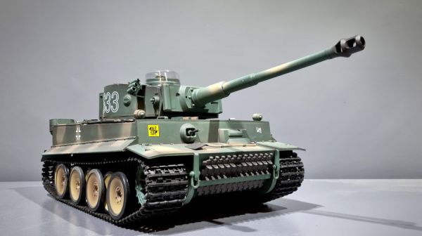R/C ferngesteuerter Panzer German Tiger I S33 mit &quot;Rauch &amp; Sound&quot; und Abschussfunktion